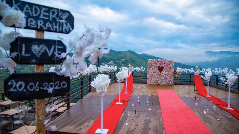 Sera Lake Resort Hotel - Teras