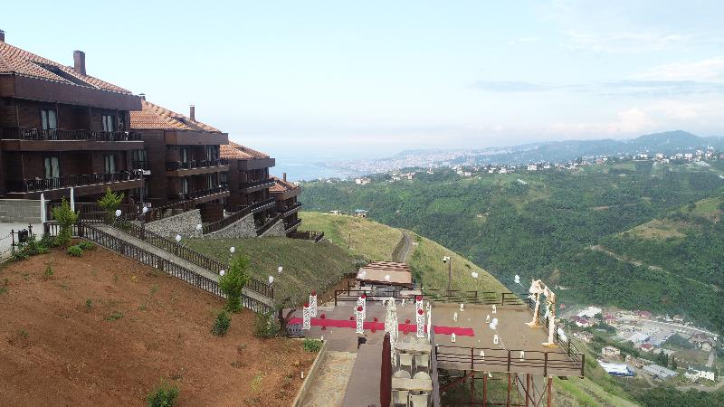 Sera Lake Resort Hotel - Teras