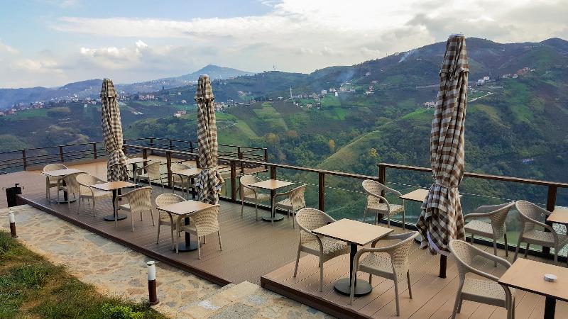 Sera Lake Resort Hotel - Teras