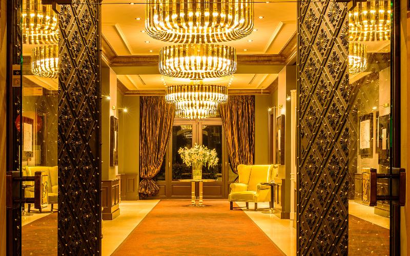 Le Palais Art Hotel Prague - Lobi