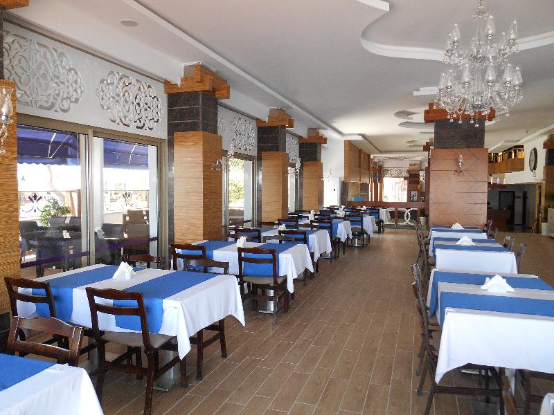 Parador Beach Hotel - Restoran