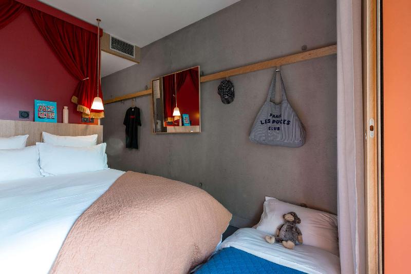 Mob Hotel Paris Les Puces - Oda