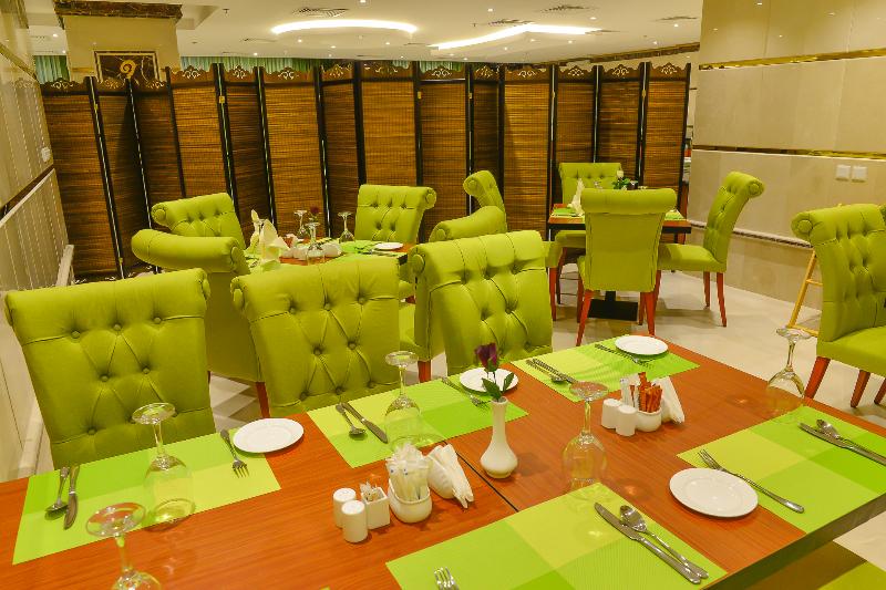 Crown Town - Restoran