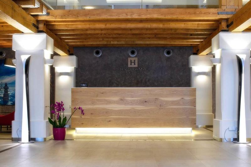 Hydrama Grand Hotel - Lobi