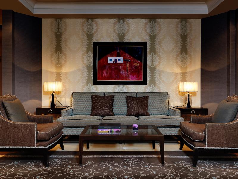 The Bristol Hotel - Lobi