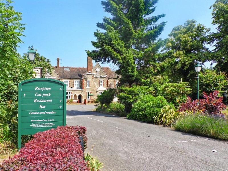 Hamlet Hotel Maidstone - Genel