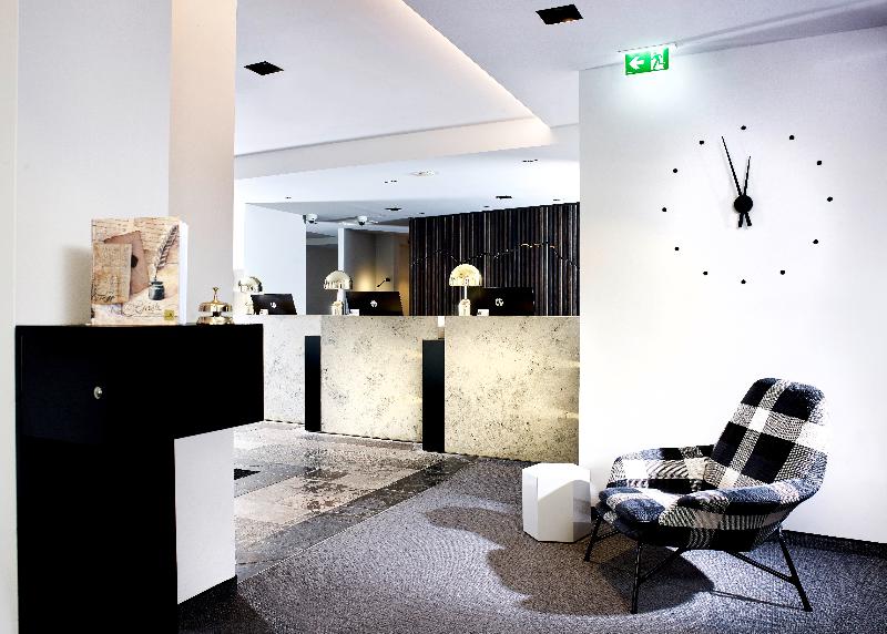 Hotel Innsbruck - Lobi