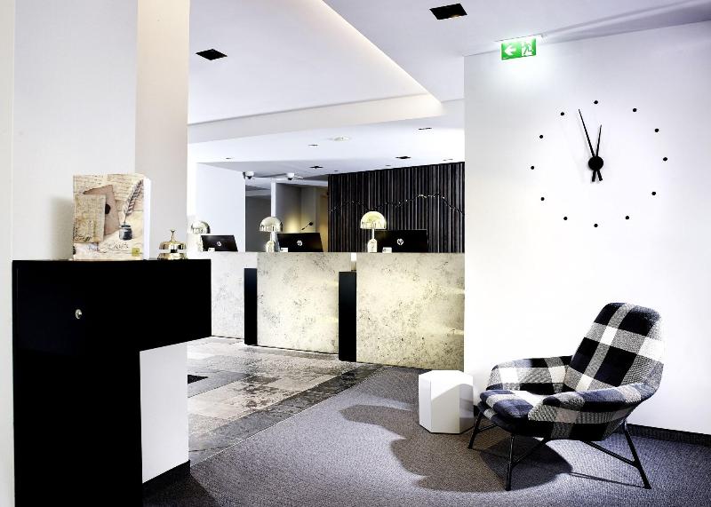 Hotel Innsbruck - Lobi