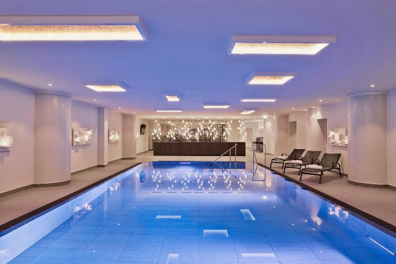 Marriott Hotel Vienna - Havuz