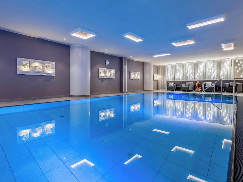 Marriott Hotel Vienna - Havuz