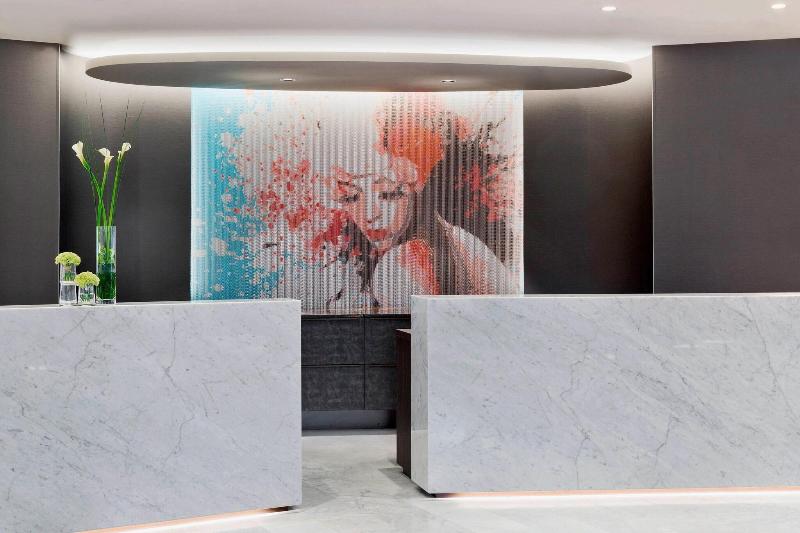 Renaissance Wien Hotel - Lobi