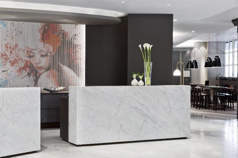Renaissance Wien Hotel - Lobi