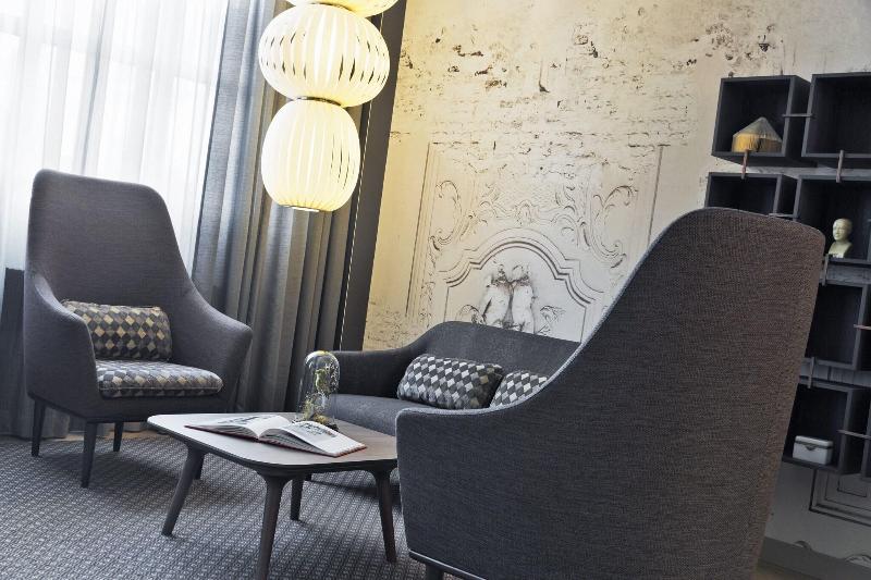 Renaissance Wien Hotel - Lobi