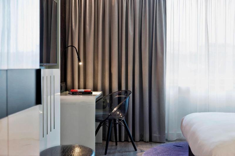 Renaissance Wien Hotel - Oda
