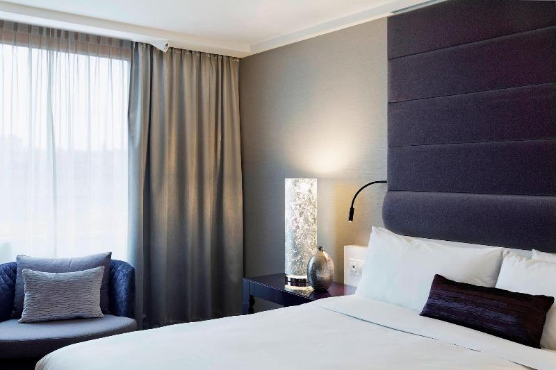 Renaissance Wien Hotel - Oda