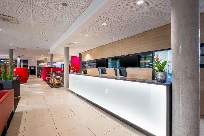 Premier Inn Hannover City University hotel - Lobi