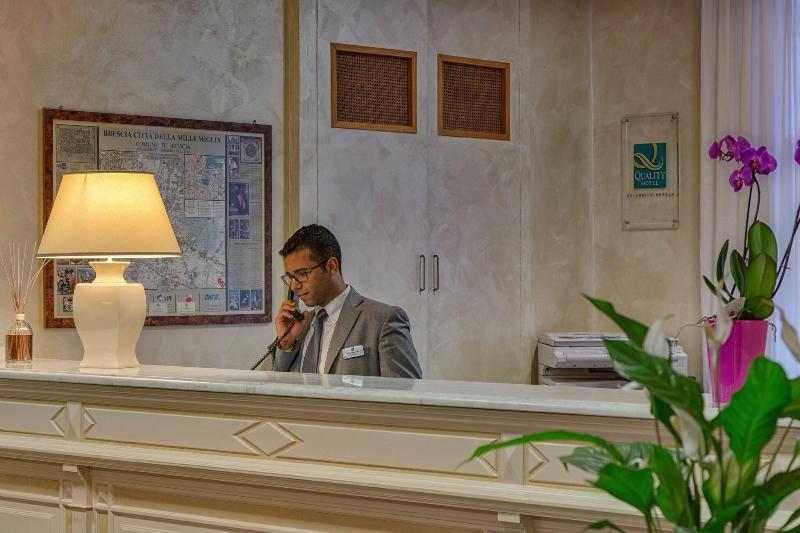 Quality Hotel Continental Brescia - Lobi