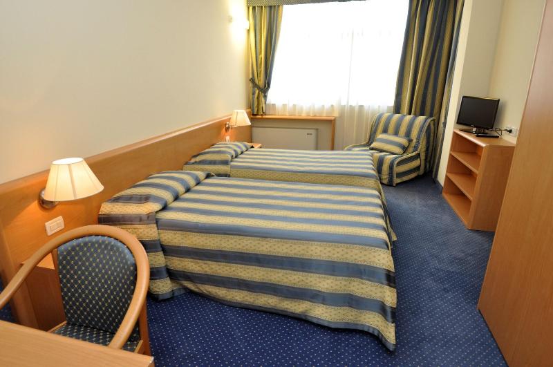 Quality Hotel Continental Brescia - Oda