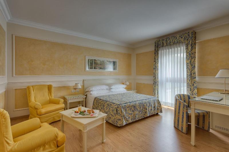 Quality Hotel Continental Brescia - Oda