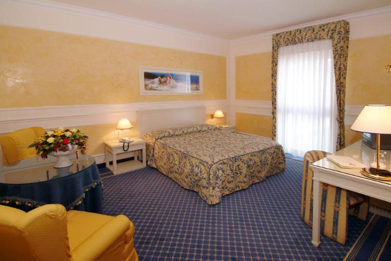 Quality Hotel Continental Brescia - Oda
