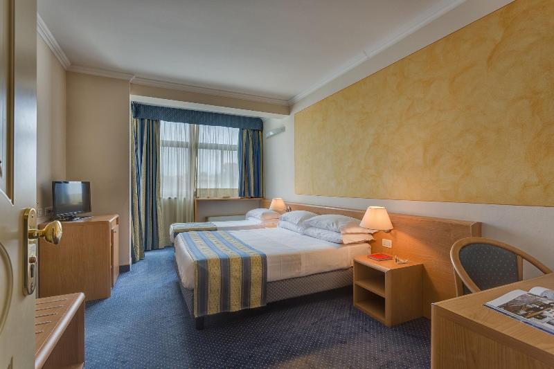 Quality Hotel Continental Brescia - Oda