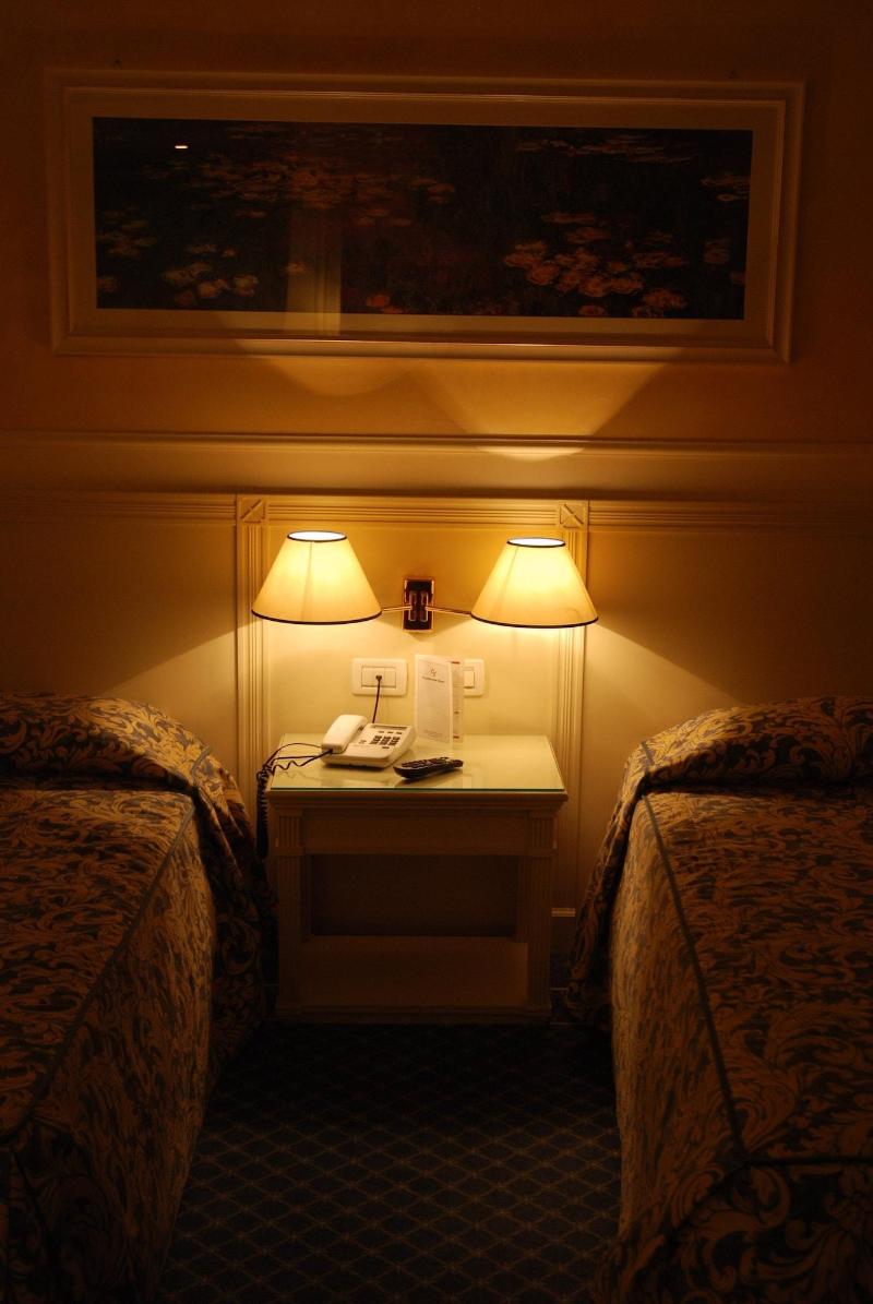 Quality Hotel Continental Brescia - Oda