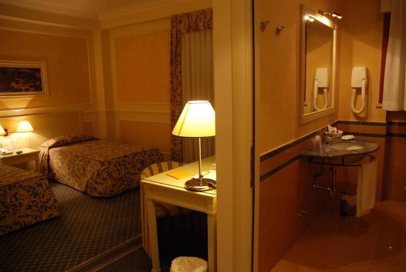 Quality Hotel Continental Brescia - Oda
