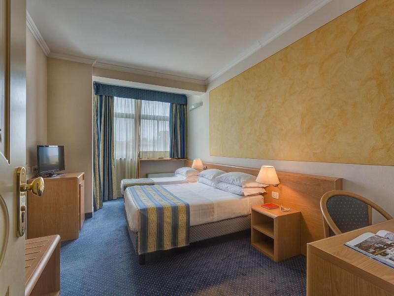 Quality Hotel Continental Brescia - Oda