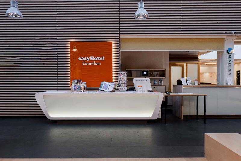 easyHotel Amsterdam Zaandam - Lobi