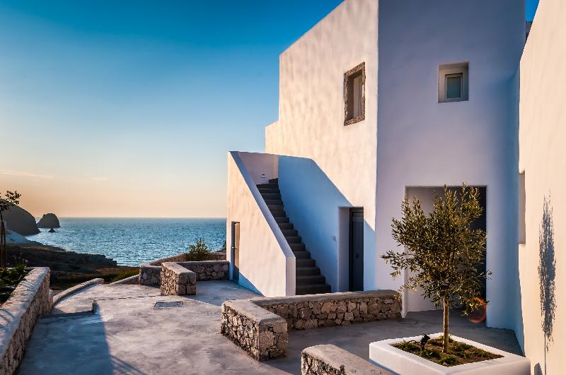 Milos Breeze - Genel