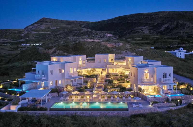 Milos Breeze - Genel
