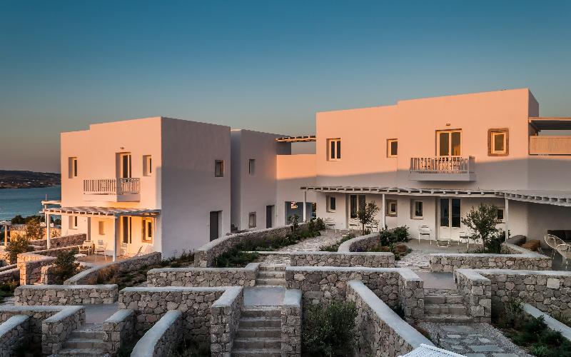 Milos Breeze - Genel