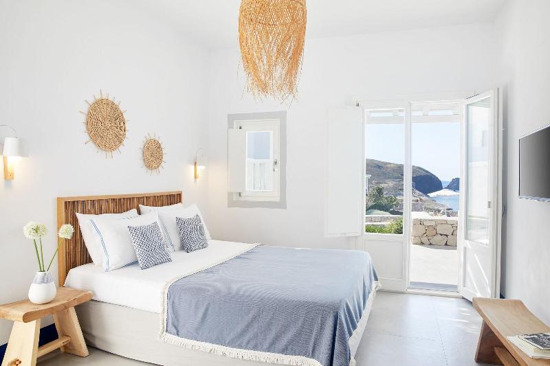Milos Breeze - Oda
