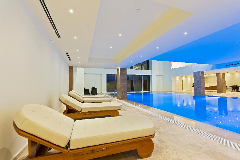 JRW Welmond Hotel - Havuz