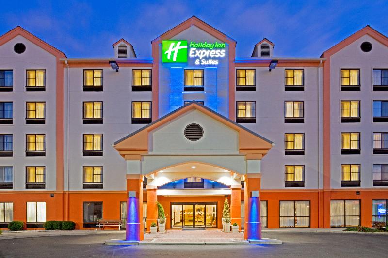 Holiday Inn Express & Suites Meadowlands Area IHG - Genel