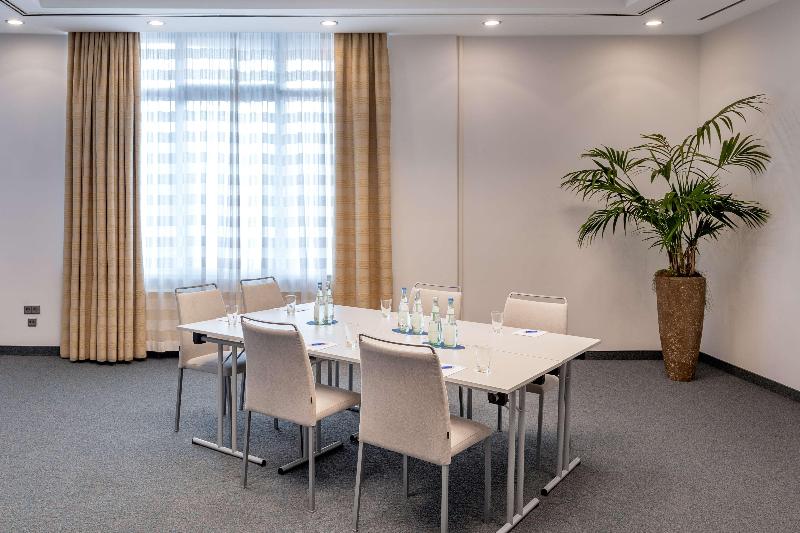 NH Stuttgart Airport - Toplantı