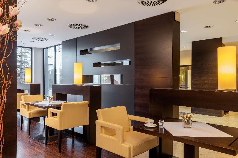 NH Stuttgart Airport - Restoran
