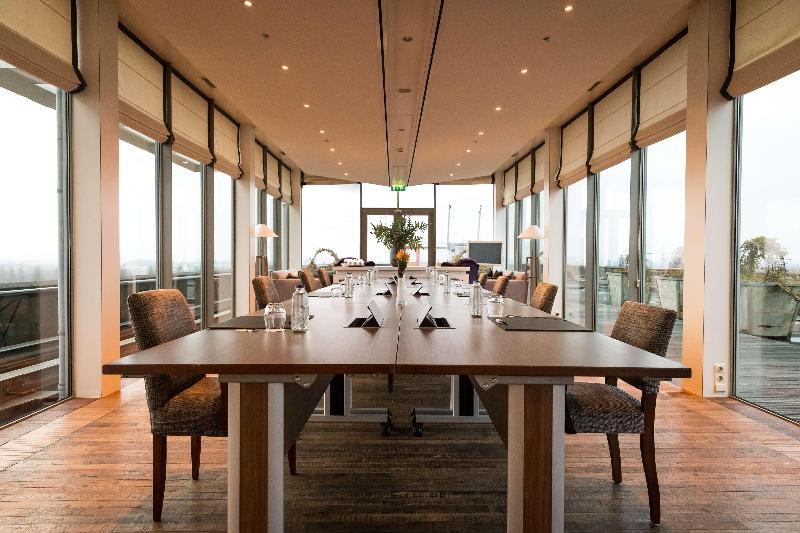 Hilton Amsterdam - Genel