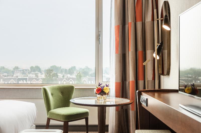 Hilton Amsterdam - Oda