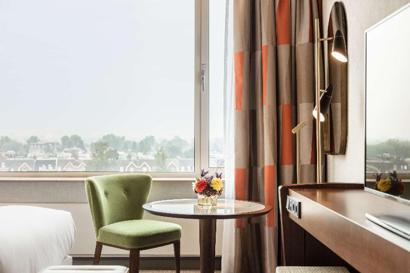 Hilton Amsterdam - Oda