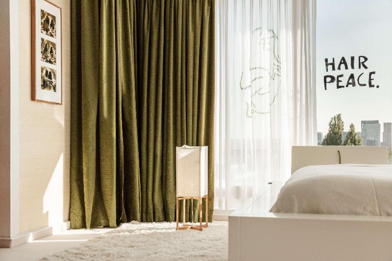 Hilton Amsterdam - Oda