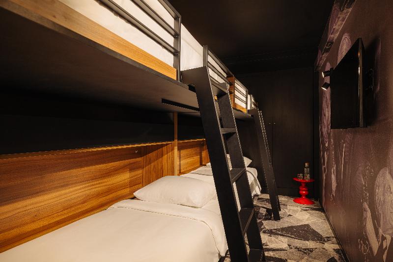 Leonardo Hotel Rotterdam Savoy - Oda