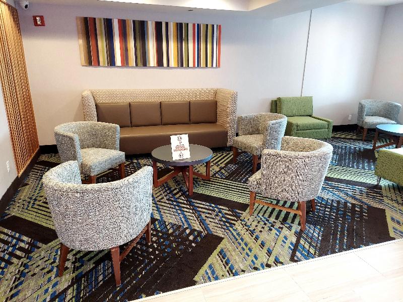 Holiday Inn Express Queens - Maspeth By IHG - Genel
