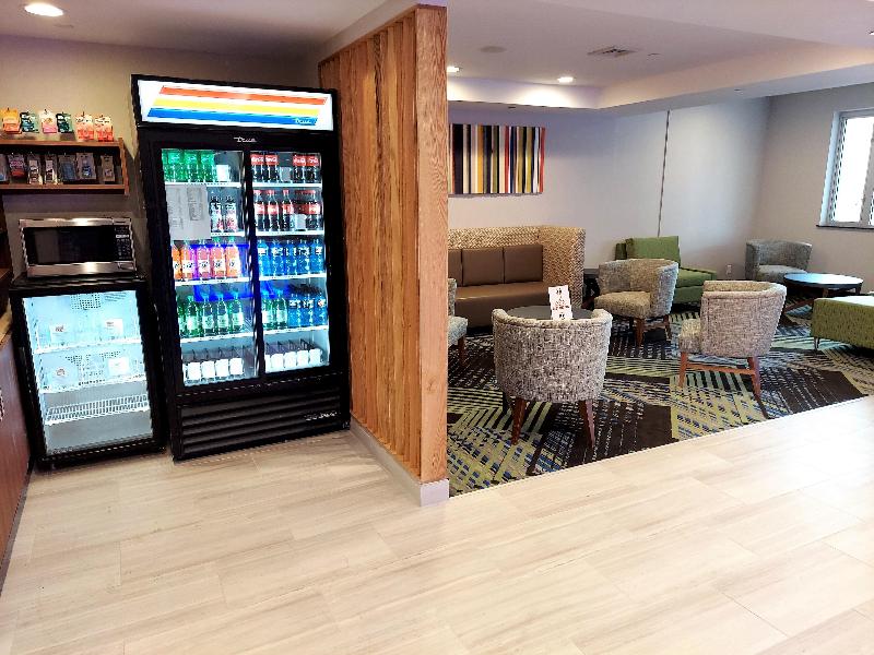 Holiday Inn Express Queens - Maspeth By IHG - Genel