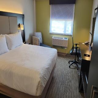 Holiday Inn Express Queens - Maspeth By IHG fotoÄŸrafÄ±