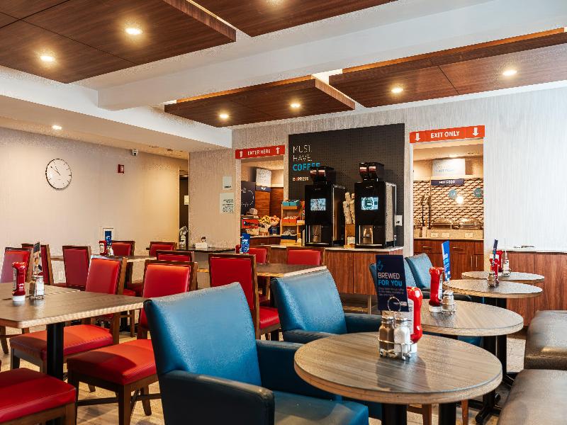 Holiday Inn Express Queens - Maspeth By IHG - Restoran