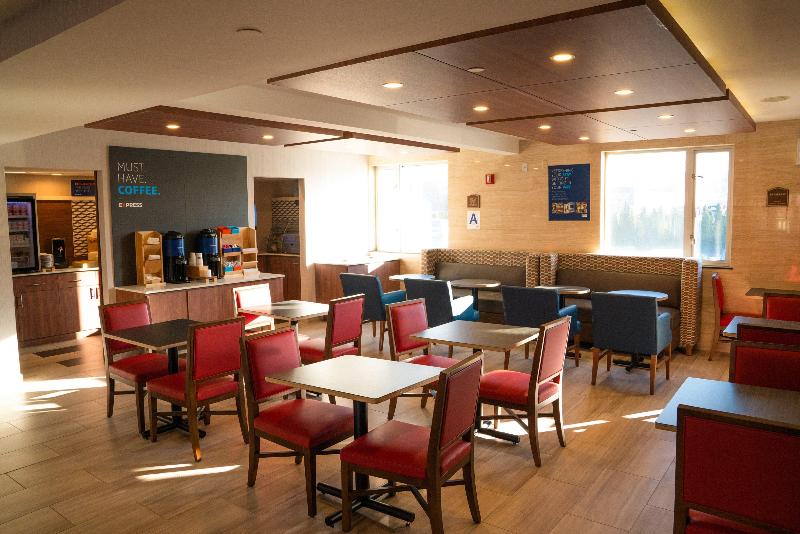 Holiday Inn Express Queens - Maspeth By IHG - Restoran
