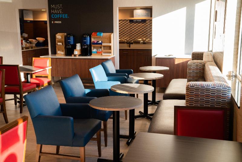 Holiday Inn Express Queens - Maspeth By IHG - Restoran