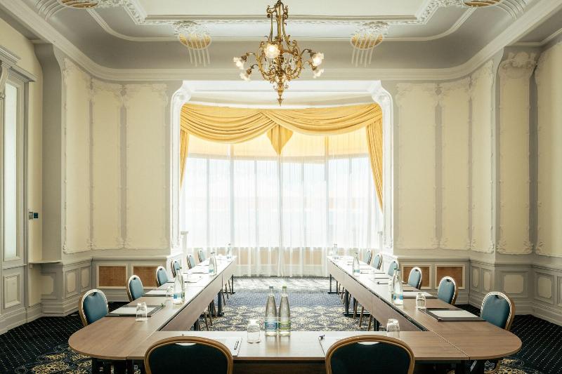 Grand Hotel Suisse Majestic, Autograph Collection - Toplantı