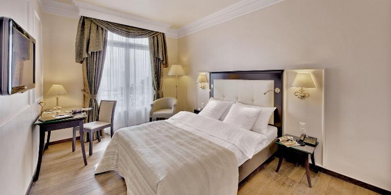 Grand Hotel Suisse Majestic, Autograph Collection - Oda
